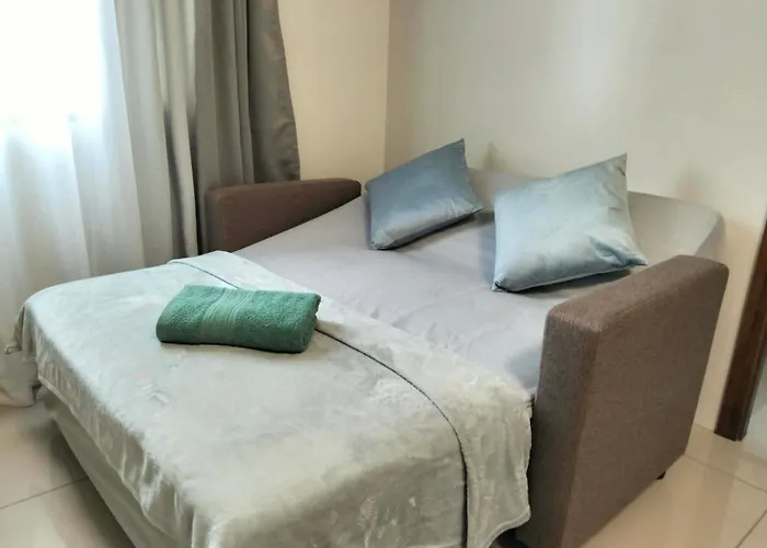 Horizon 101 Premium 1 Bedroom Lilian's Place Apartment *